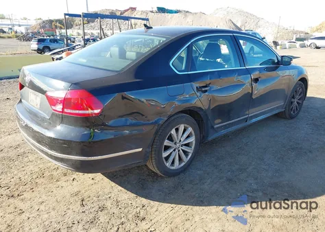 2013 Volkswagen Passat 2.5L Sel z USA, uszkodzony, nr VIN 1VWCP7A32DC079053
